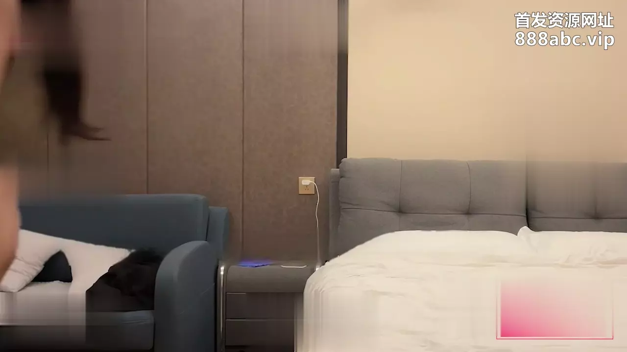 请输入图片描述