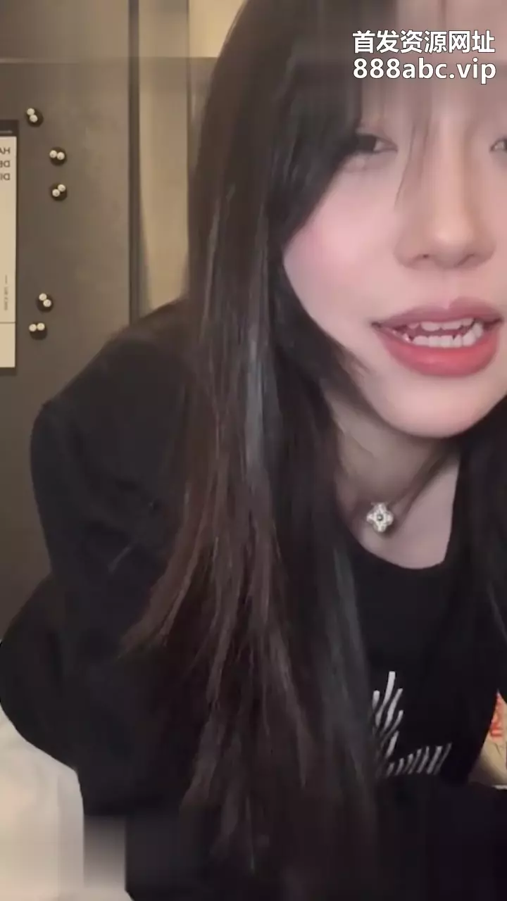 请输入图片描述