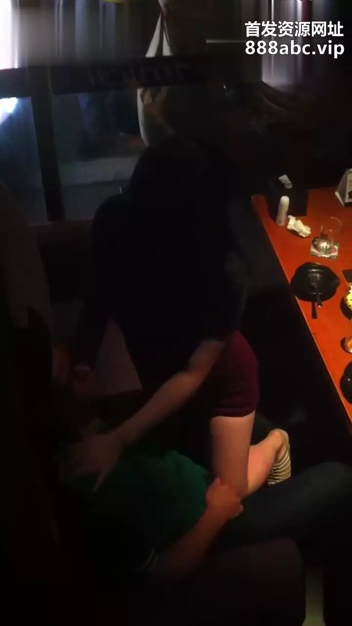 请输入图片描述